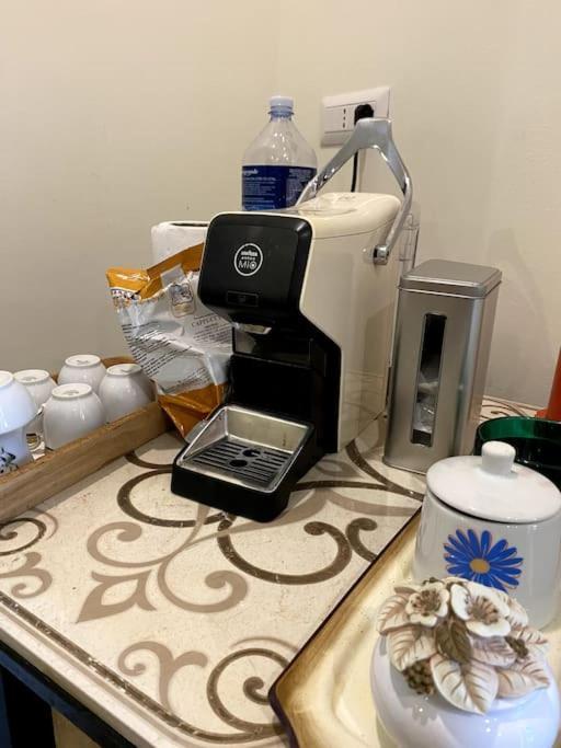 Casa Woow Apartment คารินิ ภายนอก รูปภาพ